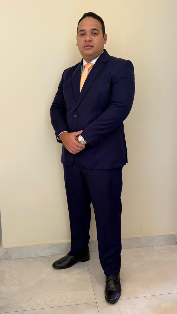 Dr. Andrew Nogueira, advogado